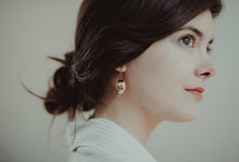 Load image into Gallery viewer, Nira Earrings