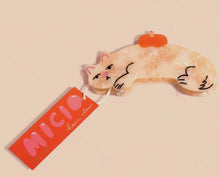 Load image into Gallery viewer, Micio the Cat- Hair Claw
