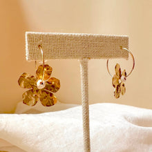 Load image into Gallery viewer, Fleur Earrings - Mint