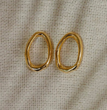 Load image into Gallery viewer, Organic Open Circle Stud Earrings