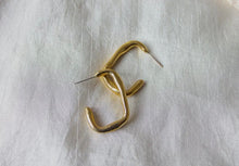 Load image into Gallery viewer, Golden Rectangle Hoops