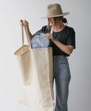 Load image into Gallery viewer, The Jax Tote- Black