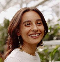 Load image into Gallery viewer, Esen - Long Pendulum Brass and Bead Earring - Good Judy (.com)