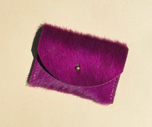 Load image into Gallery viewer, Cardholder - Fuchsia Hair On Hide
