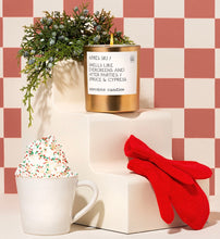 Load image into Gallery viewer, Apres Ski (Spruce &amp; Cypress) Gold Tumbler Candle
