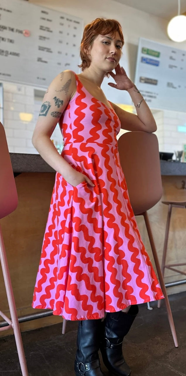 Vacation Dress- Pink Squiggle M