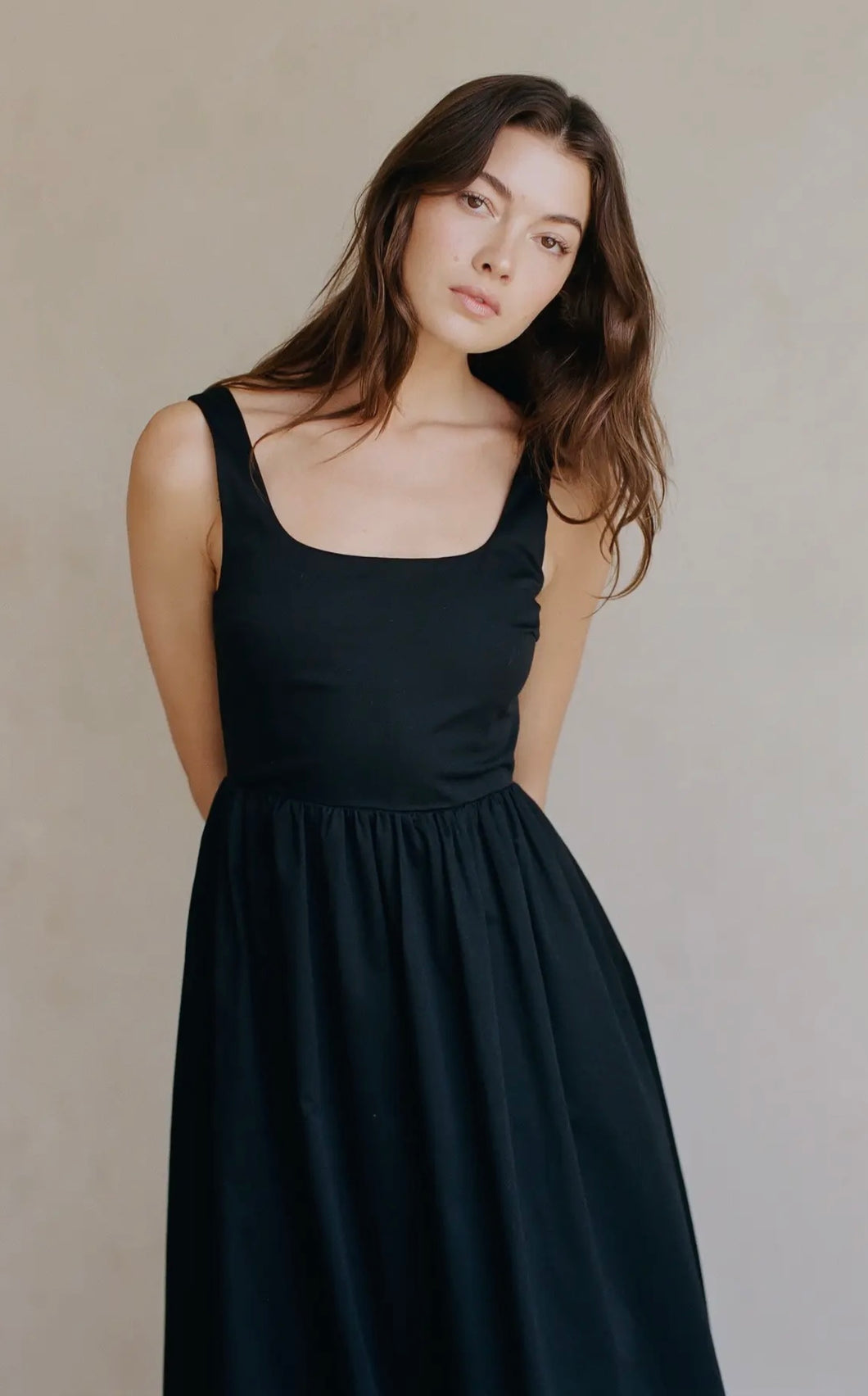 Sleeveless Bubble Hem- Maxi Dress- Black S Sleeveless Bubble Hem- Maxi Dress- Black S
