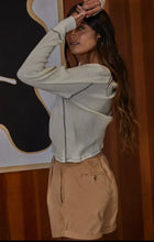 Load image into Gallery viewer, Edda V-Neck Top- Ivory
