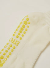 Load image into Gallery viewer, 🍋 Lemon Ruffle Grip- Socks
