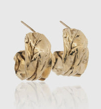 Load image into Gallery viewer, Eureka Chunky Gold Hoop Earrings
