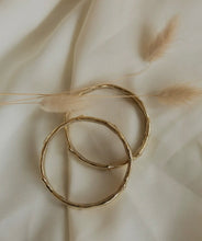 Load image into Gallery viewer, Drip Bangle- Bracelet
